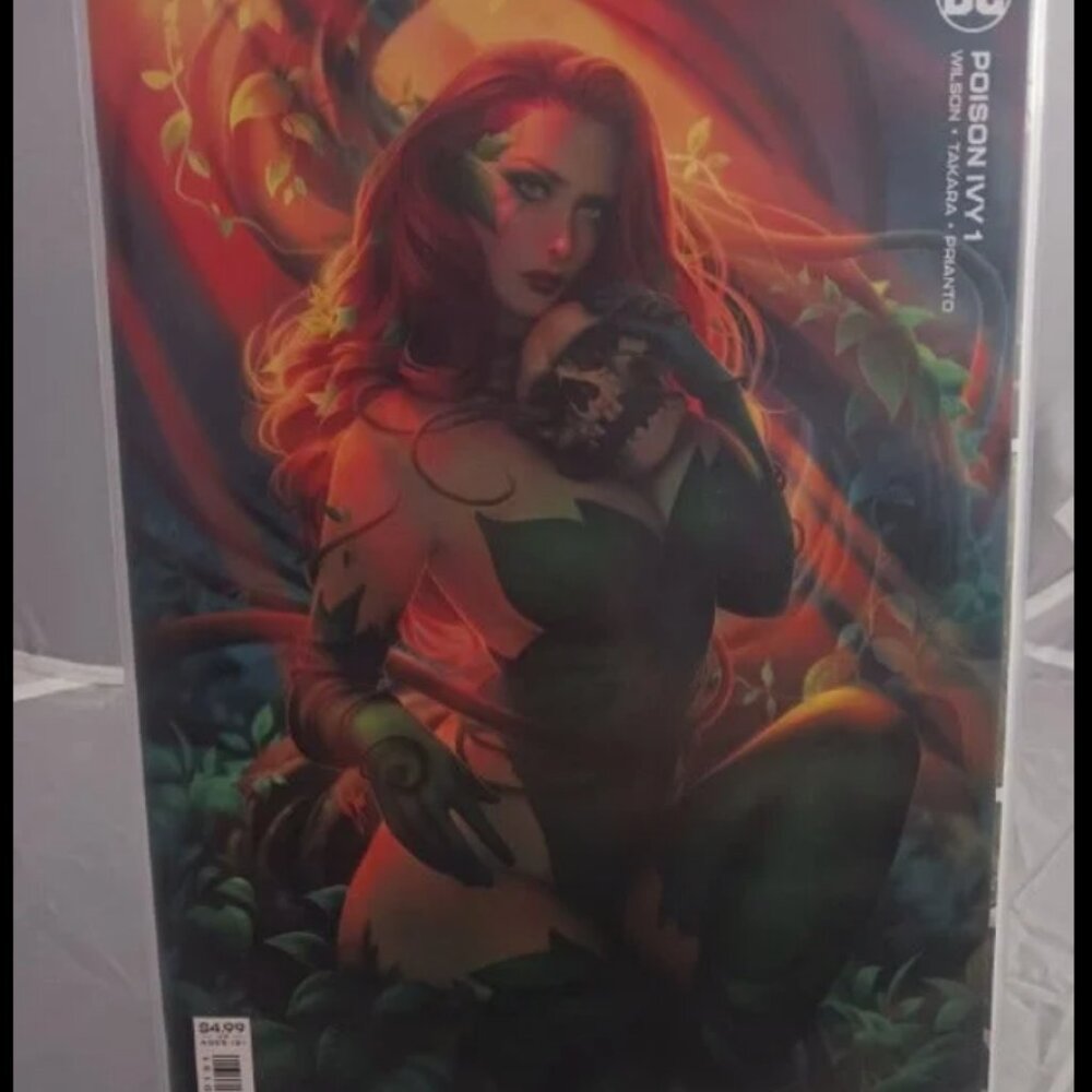Variant - Poison Ivy Issue #1C - Warren Louw Card Stock Cover